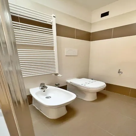 Candiani E2 Trilocale 2 Livelli Daire *