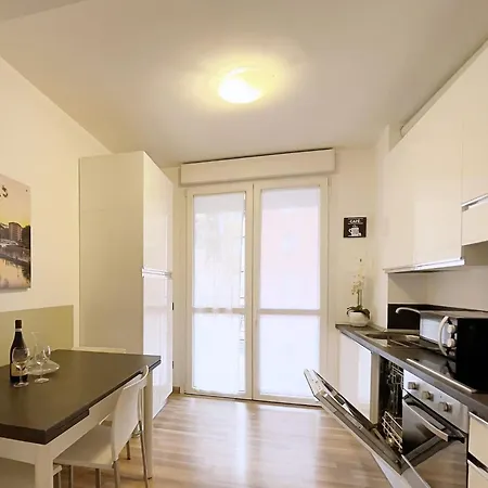 Candiani E2 Trilocale 2 Livelli Daire